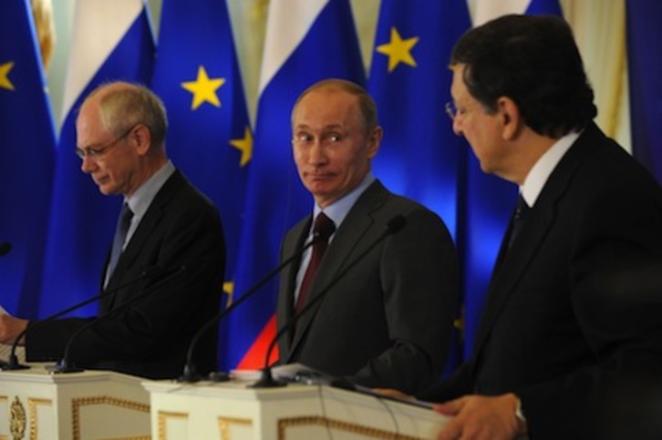 Vladimir Putin, junto Von Rompuy y Jose Manuel Durao Barroso