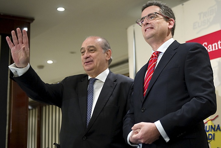 El ministro de Interior Jorge Fernández Díaz y Antonio Basagoiti. Marisol RAMIREZ / ARGAZKI PRESS