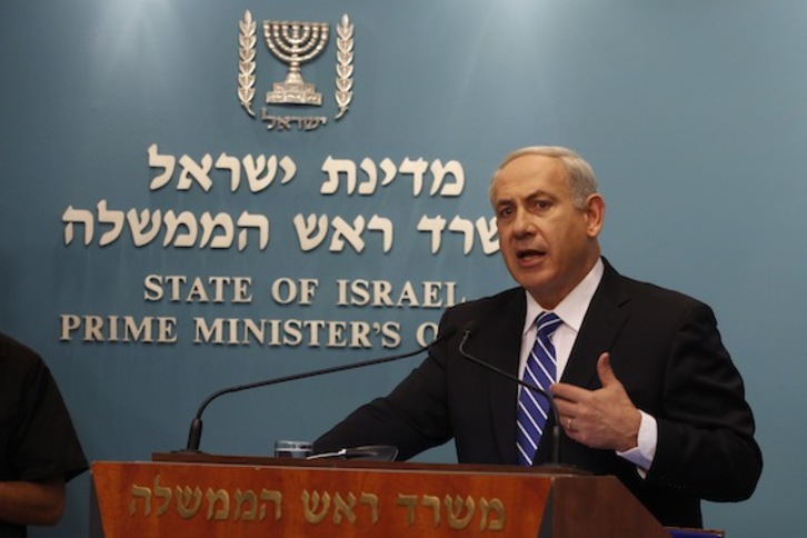 El primer ministro israelí, Benjamin Netanyahu, durante su comparecencia de prensa en el que ha informado de su inteción de convocar elecciones anticipadas. (Gali TIBBON/AFP)
