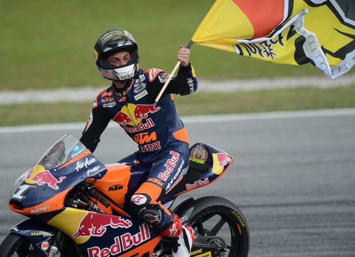 Sandro Cortese se ha proclamado campeón del mundo en Moto 2. (Roslan RAHMAN/ AFP)