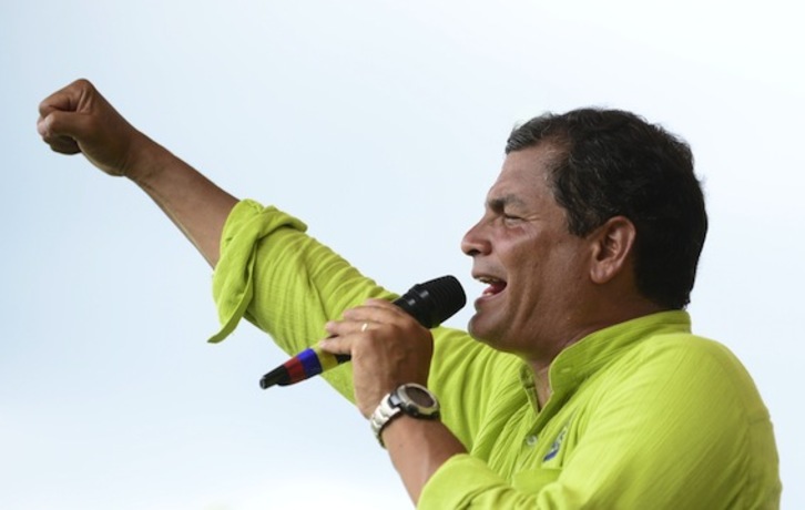 El presidente, Rafael Correa, durante un miting de la campaña. (Rodrigo BUENDIA/AFP)