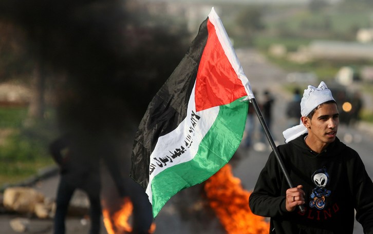 Las protestas por la muerte de un preso palestino se han repetido desde el sábado. (Saif DAHLA /AFP)