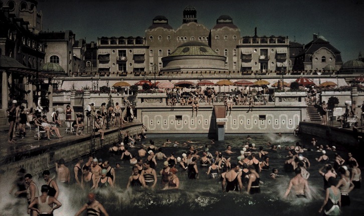 Baños Gellert, piscina construída en la orilla del Danubio en 1930. (Hans HILDENBRAND / NATIONAL GEOGRAPHIC)