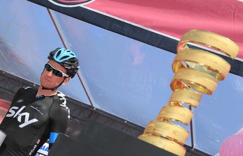 Wiggins ha abandonado el Giro por una infección pulmonar. (Luk BENIES/AFP)