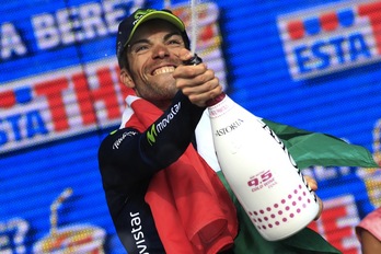 Giovanni Visconti, en el podio. (Luk BENIES/AFP)