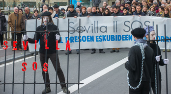 Manifestazioaren hasiera eta leloa. (Andoni CANELLADA / ARGAZKI PRESS)