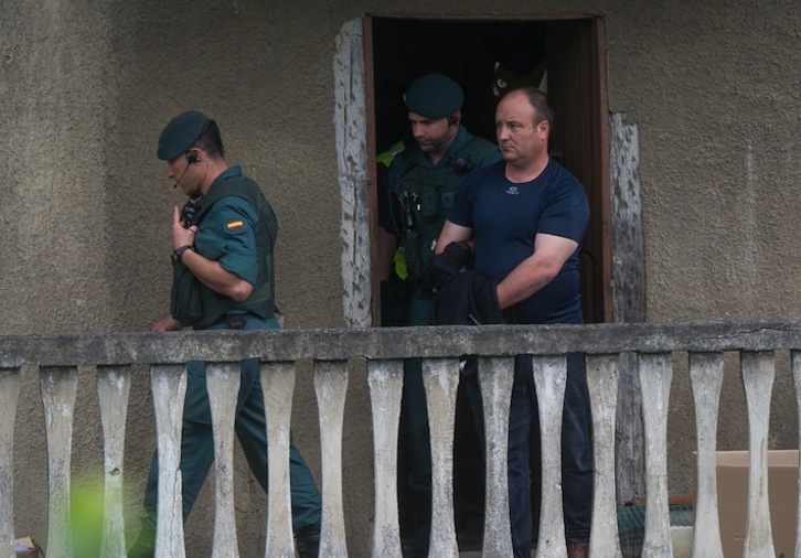Tomás Madina, en el momento de su arresto, en junio de 2014. (Luis JAUREGIALTZO/ARGAZKI PRESS)