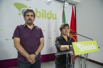 Pello Urizar y Maribi Ugarteburu han presentado las movilizaciones del día 19. (Jon URBE/ARGAZKI PRESS))
