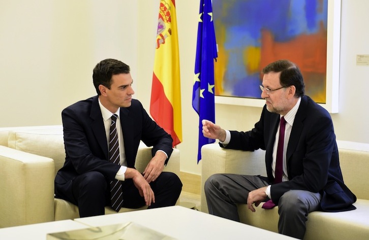 Sánchez y Rajoy, durante una reunión en La Moncloa. (Javier SORIANO / AFP PHOTO)