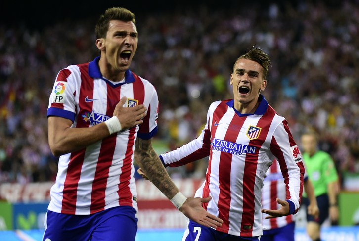 Mandzukic y Griezman celebran el gol del Atlético. (Gerard JULIEN / AFP) 