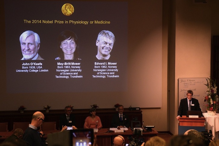 Acto en el que se ha dado a conocer la identidad de los premiados con el Nobel de Medicina. (Jonathan NACKSTRAND / AFP)
