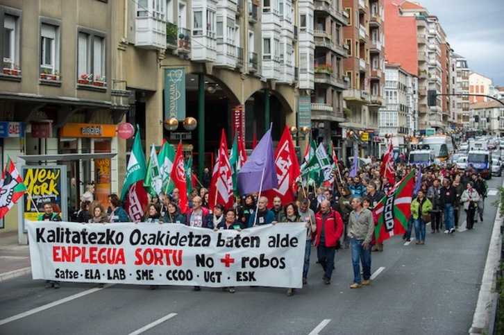 Una de las movilizaciones de los trabajadores de Osakidetza, en este caso en Gasteiz. (Juanan RUIZ / ARGAZKI PRESS)