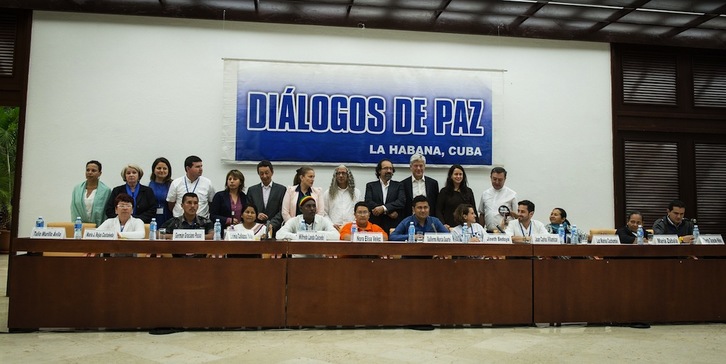 Miembros del 4º grupo de víctimas en las conversaciones de La Habana (Adalberto ROQUE/AFP)
