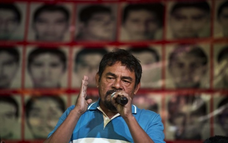 Felipe Cruz, portavoz de los familiares de los normalistas de Ayotzinapa. (Ronaldo SCHEMIDT/AFP PHOTO)