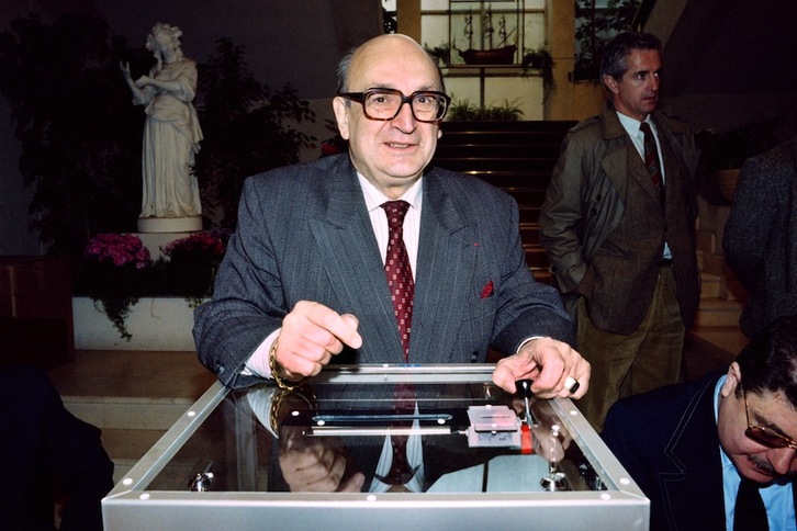 Bernard Marie, en 1991, cuando era alcalde de Biarritz. (Olivier MORIN/AFP)