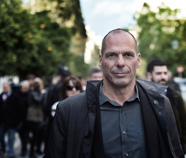 Varoufakis se ha convertido en algo parecido a una estrella mediática, eclipsando incluso la figura de Alexis Tsipras. (Aris MESSINIS)