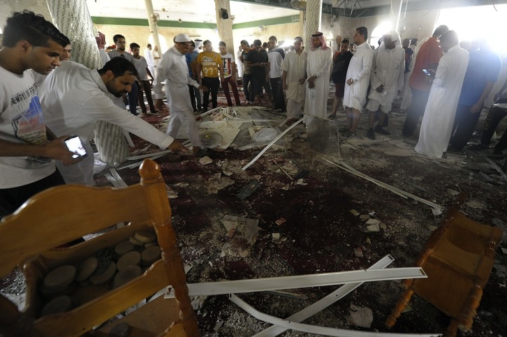 La bomba ha explotado en el interior de una mezquita de Qatif. (STR / AFP)