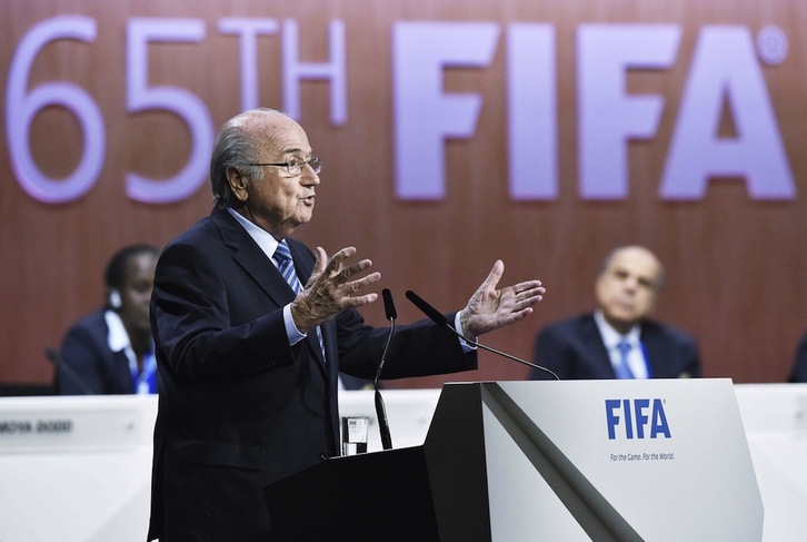 Blatter durante la apertura del 65 congreso de la FIFA. (Michael BUHOLZER / AFP)