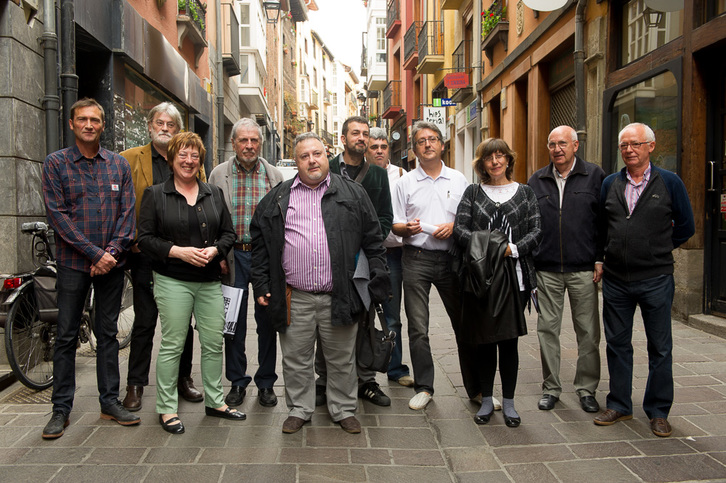 Algunos de los firmantes del manifiesto. Raul BOGAJO/ARGAZKI PRESS