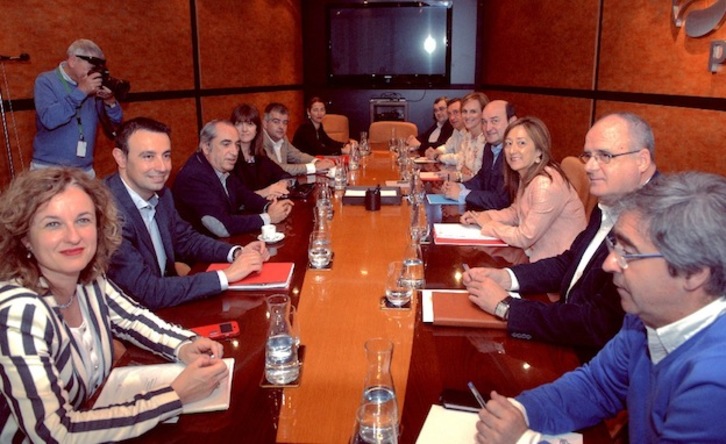La reunión entre las cúpulas de PNV y PSE se ha celebrado en Sabin Etxea. (ARGAZKI PRESS)