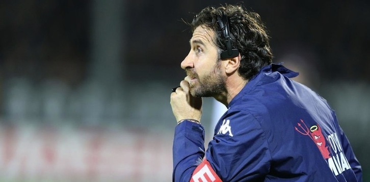 Vincent Etcheto es el nuevo entrenador del Aviron. (www.abrugby.fr)