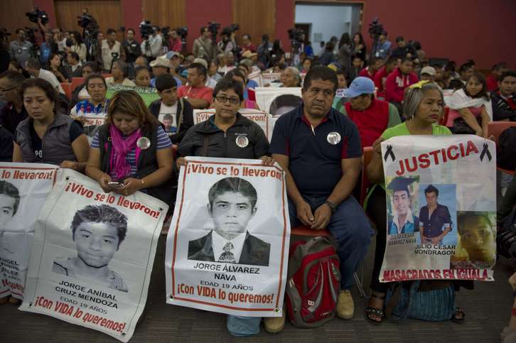 Familiares de los desaparecidos han asistido a la rueda de prensa. (Omart TORRES / AFP)