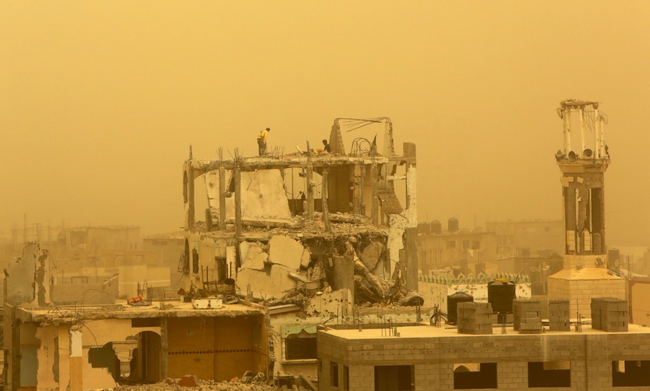 El bombardeo israelí dejó Gaza bajo escombros. (Mohammed ABED / AFP)