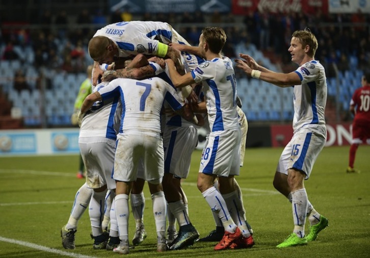 La victoria en Luxemburgo clasifica a Eslovaquia para su primera Eurocopa. (John THYS / AFP)