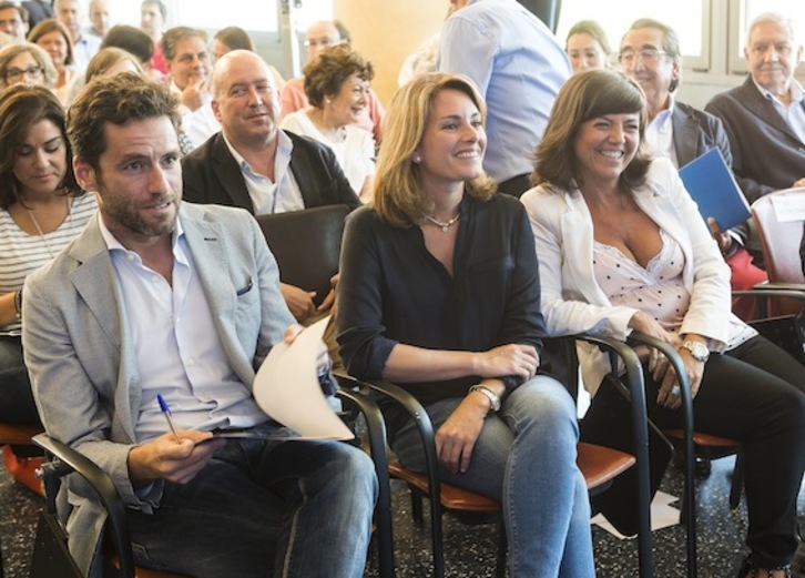 Borja Sémper, junto a Arantza Quiroga y Nerea Llanos, durante una conferencia política del PP el pasado mes de setiembre. (Luis JAUREGIALTZO/ARGAZKI PRESS)
