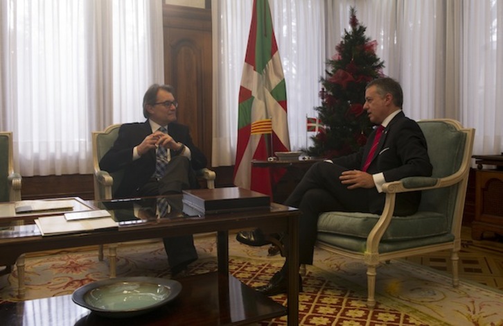 Reunión entre Iñigo Urkullu y Artur Mas. (Raúl BOGAJO / ARGAZKI PRESS)