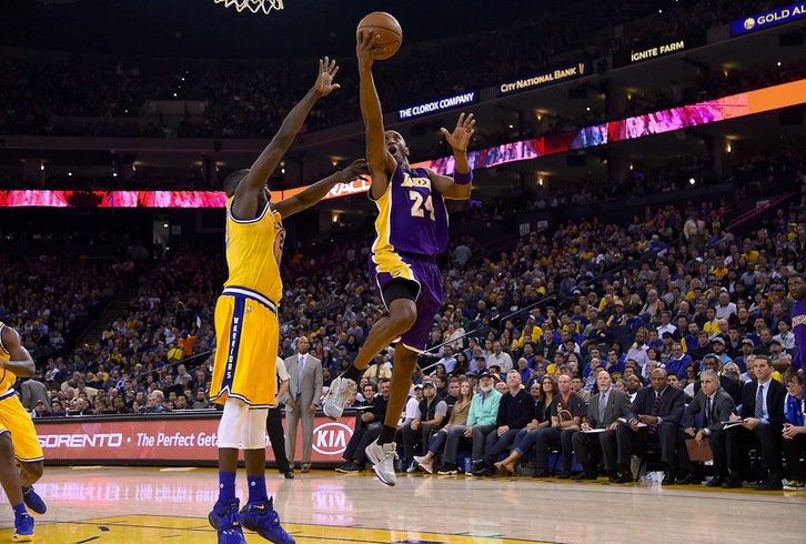 Kobe Bryant, bart jokatutako partidan. (Thearon W. HENDERSON / AFP)