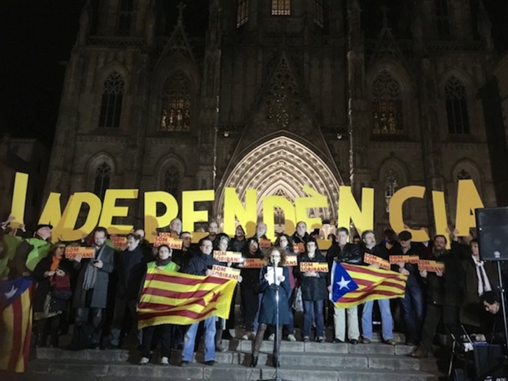 Concentración ante la catedral de Barcelona convocada por la ANC. 