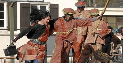 0115_kul_maskaradaona