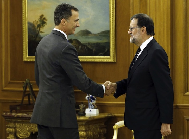 Felipe de Borbón y Mariano Rajoy, en una reunión anterior. (BALLESTEROS / POOL EFE)