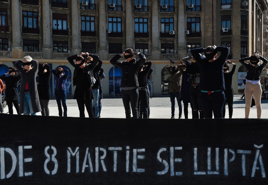 Bukaresten performance bat egin dute. (Daniel MIHAILESCU/AFP) 