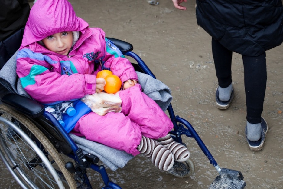 Un bocadillo, un huevo y una naranja son la ración diaria de comida para muchos. (Juan TEIXEIRA) Un bocadillo, un huevo y una naranja son la ración diaria de comida para muchos. (Juan TEIXEIRA)