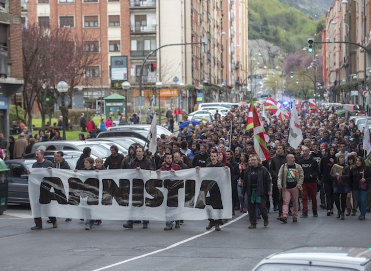 La manifestación ha recorrido las calles de Errekalde. (Monika DEL VALLE / ARGAZKI PRESS)