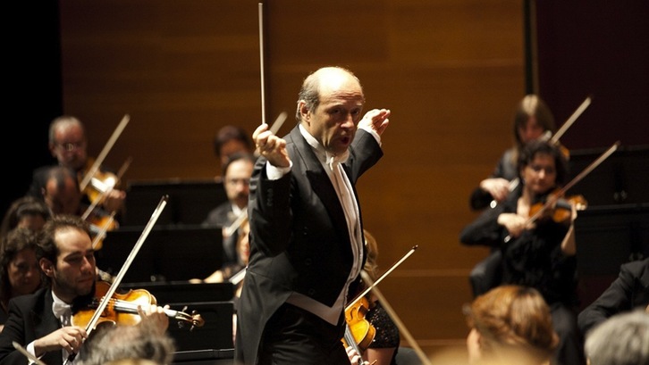 El húngaro Ivan Fischer dirigirá a la Budapest Festival Orchestra. (quincenamusical.eus) 