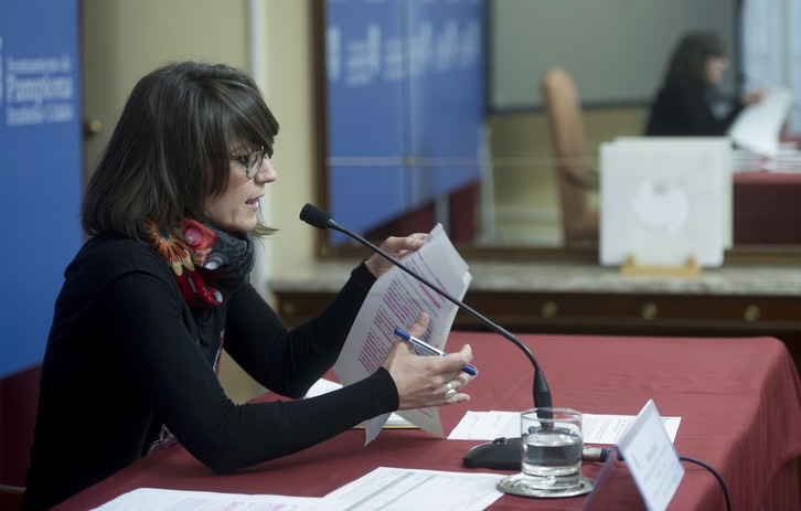 La concejal Maider Beloki presenta los datos de prematrícula. (Jagoba MANTEROLA / ARGAZKI PRESS)