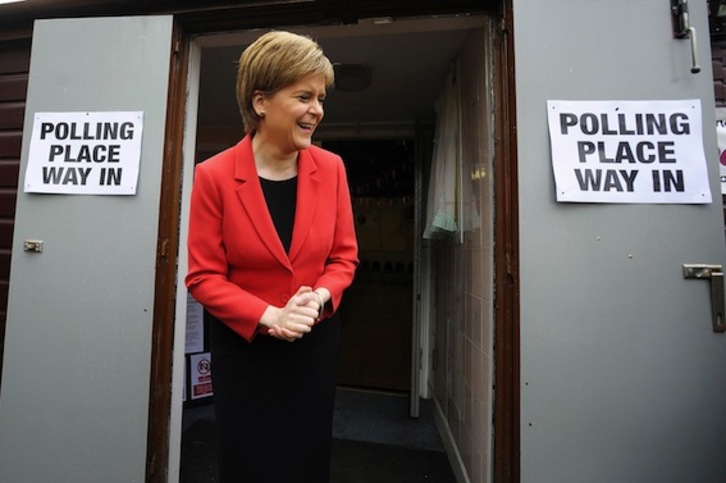 Nicola Sturgeon, durante la jornada electoral. (Andy BUCHANAN/AFP)