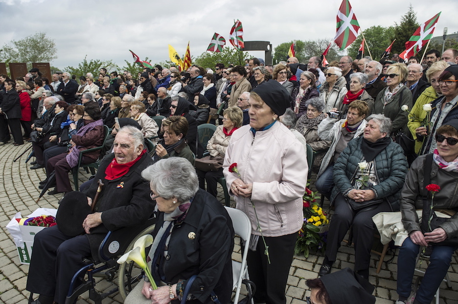 Cientos de personas han participado en el Día de la Memoria de Sartaguda.