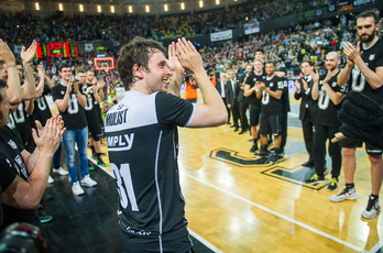 Raül López se ha despedido en Miribilla del baloncesto como jugador. (ARGAZKI PRESS)