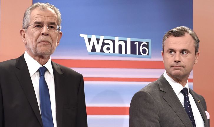 Van der Bellen y Hofer en un debate electoral. (HELMUT FOHRINGER / AFP)