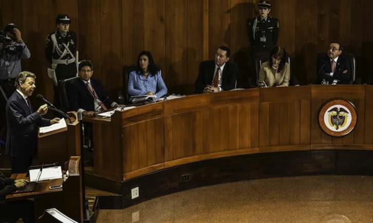 El presidente de Colombia, Juan Manuel Santos, durante su alocución. (Luis ACOSTA/AFP)