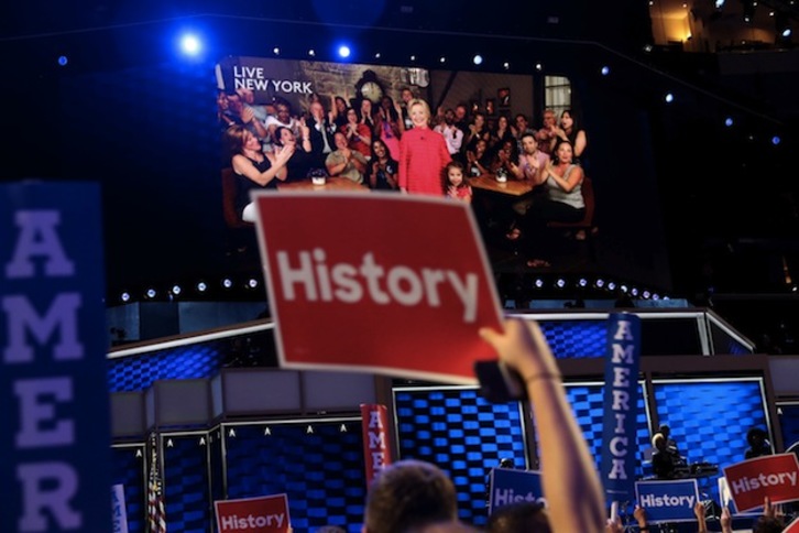 Hillary Clinton ha intervenido por videoconferencia en la convención demócrata. (JOE RAEDLE / AFP) 