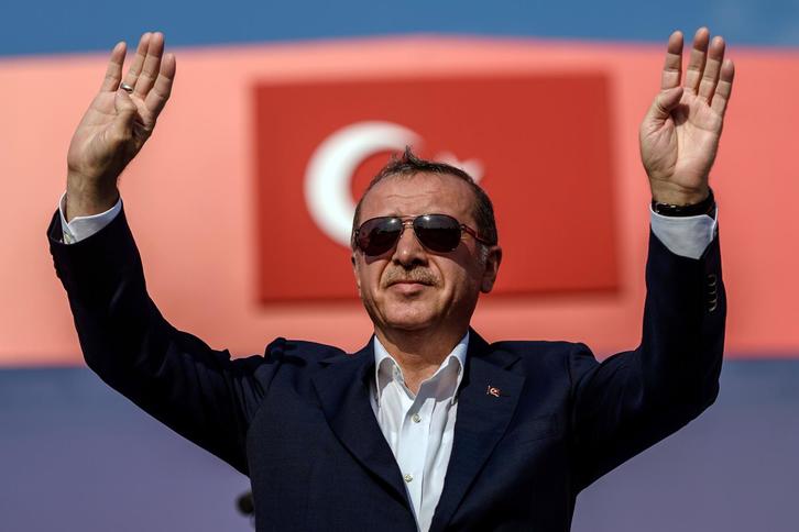 Recep Tayyip Erdogan durante un mitin ante más de un millón de personas. (Ozan KOSE/AFP)