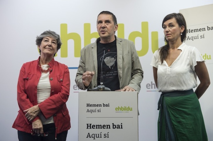 Arnaldo Otegi, en una reciente comparecencia junto a Laura Mintegi y Jasone Agirre. (Monika DEL VALLE / ARGAZKI PRESS)