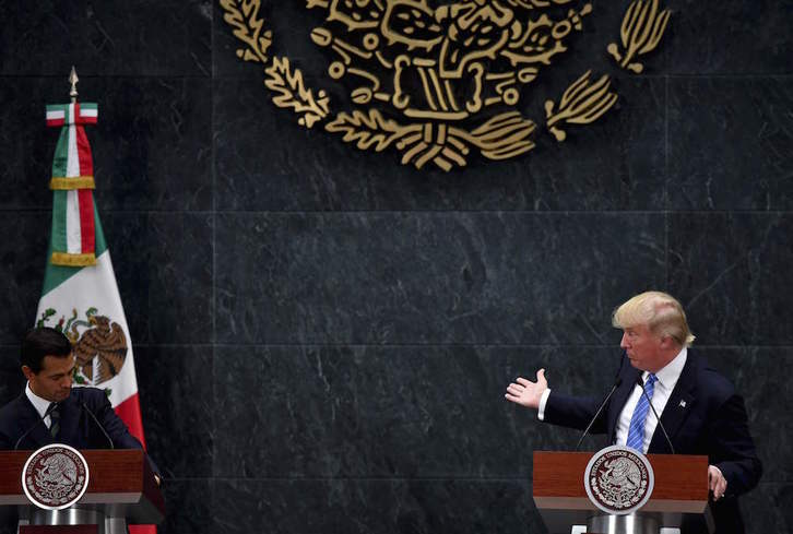Peña Nieto y Trump durante una comparecencia conjunta en Ciudad de México. (Yuri CORTEZ | AFP)