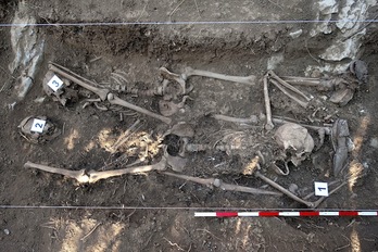Los tres cuerpos encontrados en una fosa de Usetxi. (Gobierno de Nafarroa)