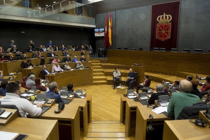 El Parlamento navarro escucha los testimonios de Iñaki García Arrizabalaga y Lourdes Zabalza. (Iñigo URIZ/ARGAZKI PRESS) 